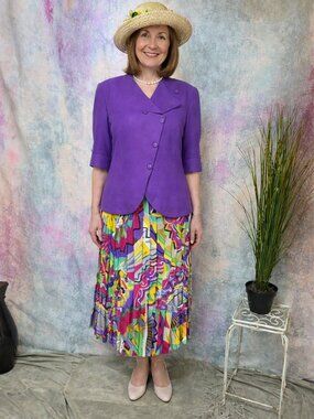 VTG 📌 HARDOB 80s Colorful Viscose Skirt Set with a stunning Pleated Skirt